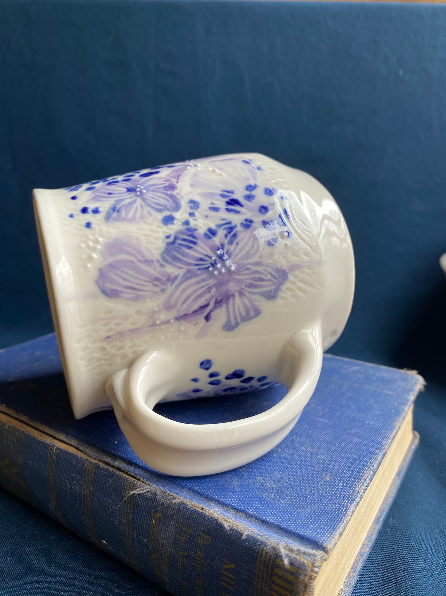 Violet Anemone Carved Mug